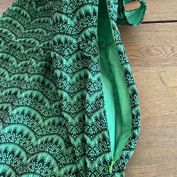 S Tulle Sleeveless Dress - green/black with front bow detail - Picture 4 of 12